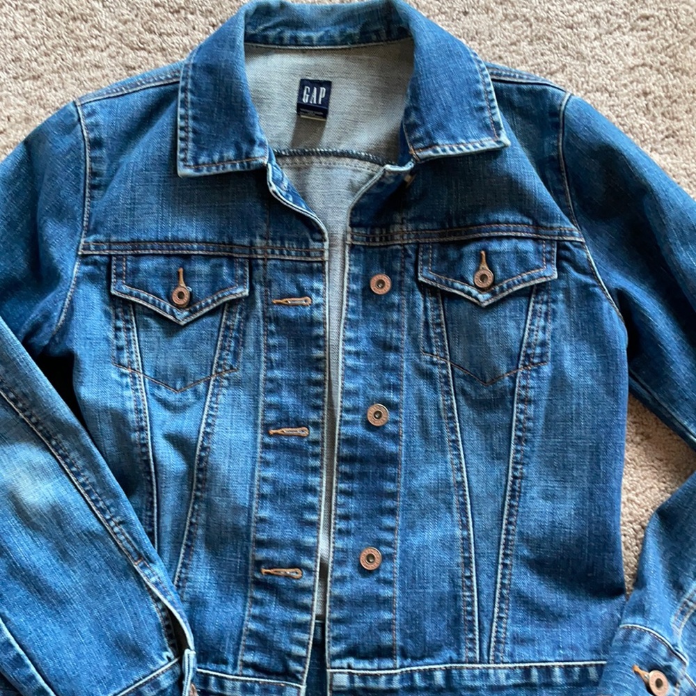 Gap denim jean jacket size small